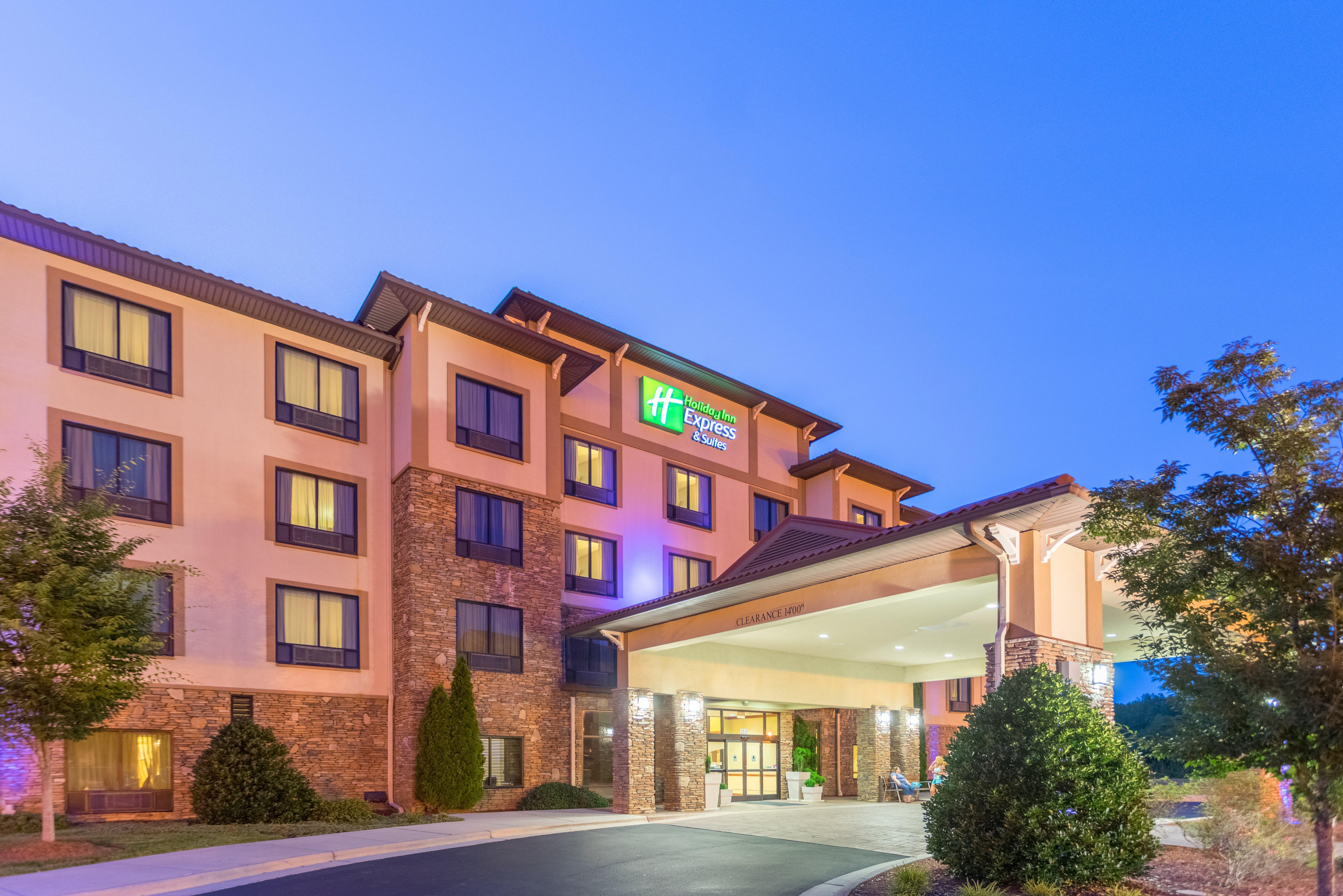 Holiday Inn Express & Suites Lexington North West-The Vineyard By Ihg Exterior foto