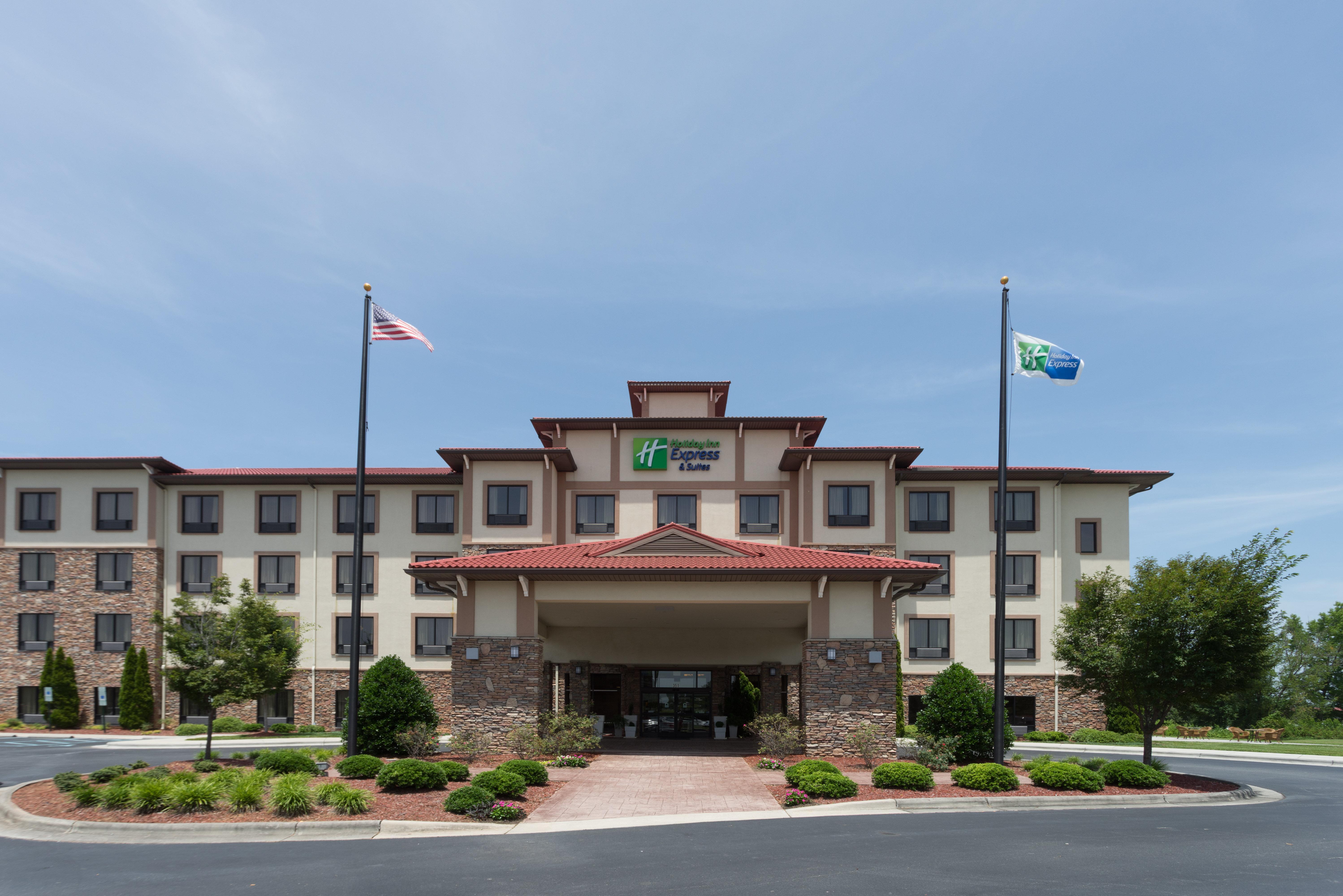 Holiday Inn Express & Suites Lexington North West-The Vineyard By Ihg Exterior foto